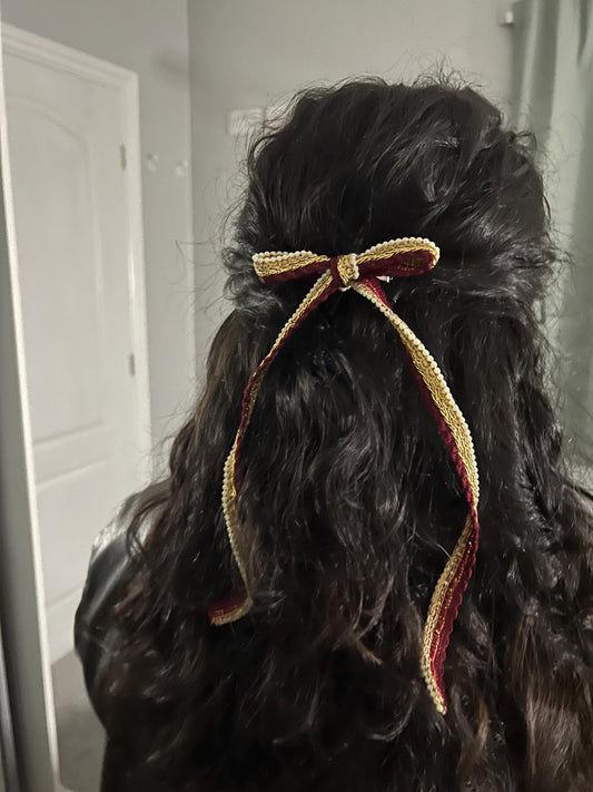 Jiya Red Hair Bow